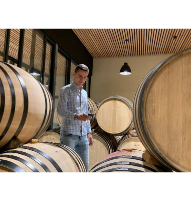 Tout au long du vieillissement en barriques, il faut contrôler le vin