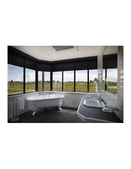 et une salle de bains :)
