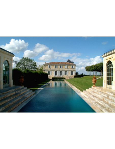 L'Orangerie du Château et son parc avec vue sur les vignes