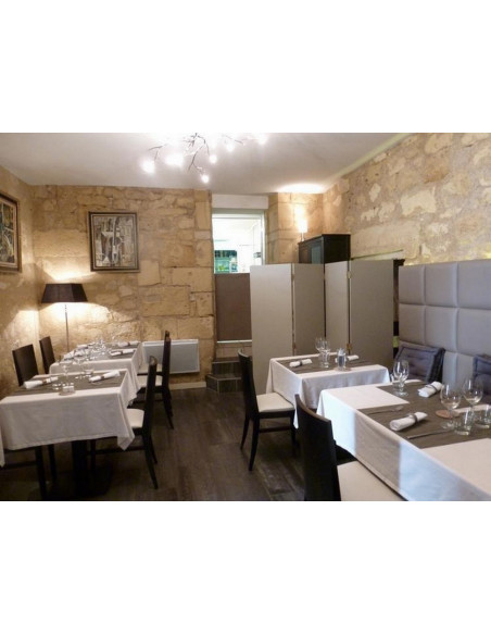 Un restaurant gastronomique au coeur de la ville médiévale de Saint-Emilion