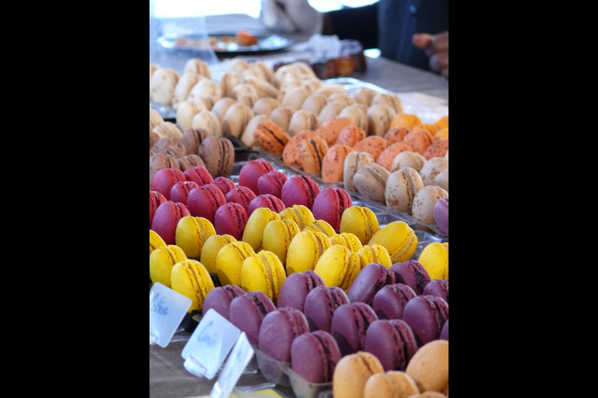 Macarons de Bordeaux multicolores